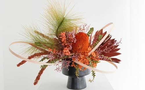 Dried Flowers Wholesale Palm Leaf Banksia Hydrangea Pine Branch Preserved Flower Combination Bouquet Category